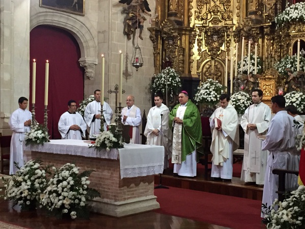 NUEVO DIRECTOR ESPIRITUAL